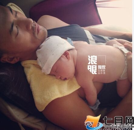 何潔全家福獲網(wǎng)友點贊 何潔無碼不雅照艷照種子下載 何潔老公赫子銘是富二代嗎