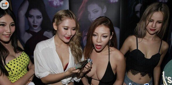 模特譚曉彤微拍視頻種子下載 elise譚曉彤吊帶裙秀八字奶圖片 譚曉彤個人資料背景