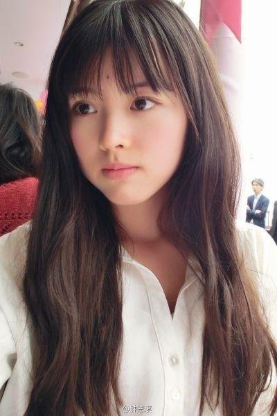 鐘恩淇個人資料及家庭背景曝光 鐘恩淇老公張鶴照片資料及身價背景 翻版宋慧喬鐘恩淇
