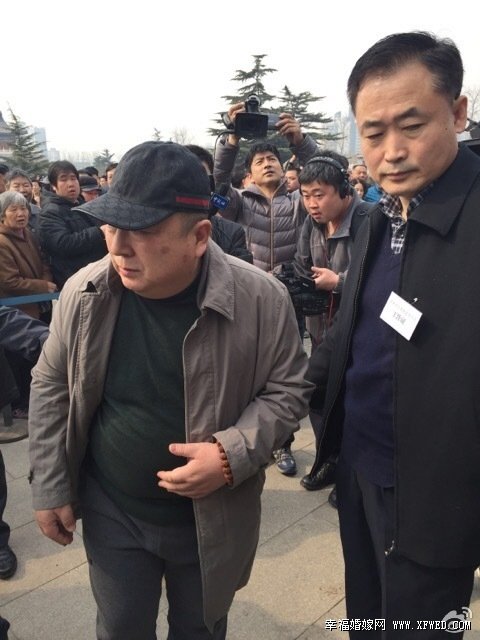 笑林董浩什么關(guān)系 董浩悼念笑林長(zhǎng)篇微信首曝光揭笑林追悼會(huì)董浩啜泣不止原因真相