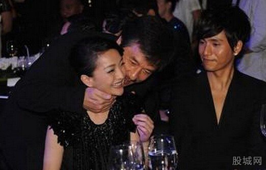 成龍抱過的女星