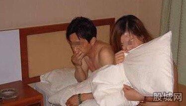 妻在家賣(mài)淫丈夫買(mǎi)便當(dāng)