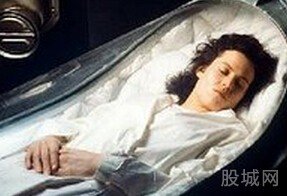 冷凍女兒遺體盼復(fù)活