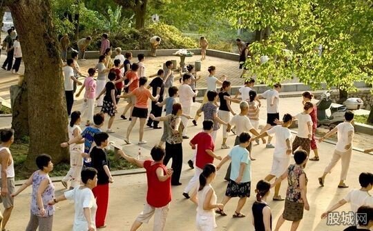 《喜歡你》走進廣場舞