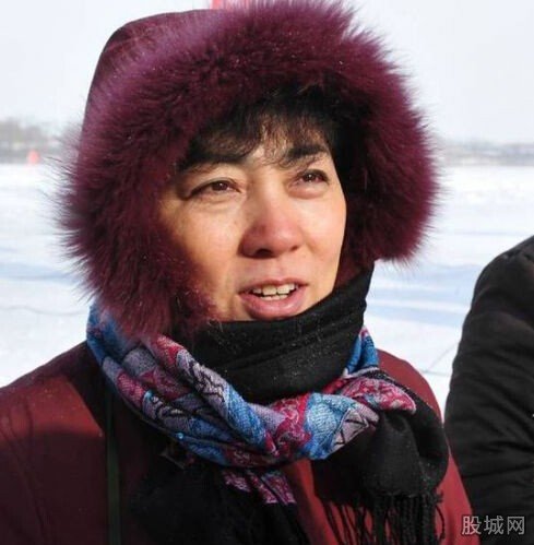 曲婉婷母親涉貪被抓