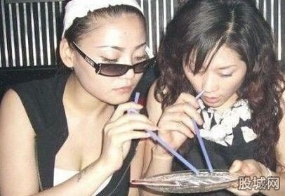 女子賣親生女兒籌毒資