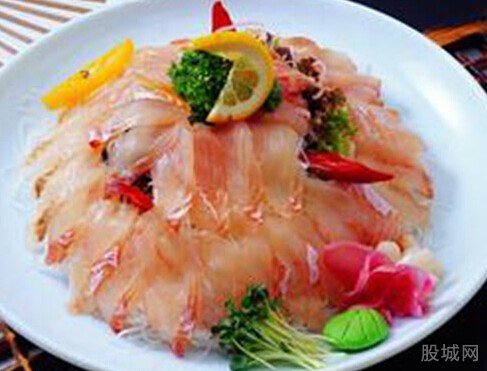 老漢吃生魚片長寄生蟲