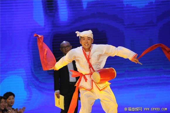 非誠勿擾和鄧潔西牽手的男嘉賓是誰? 揭慕旭個(gè)人資料照片及家庭背景