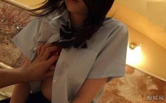 少女遭繼兄繼父強(qiáng)奸