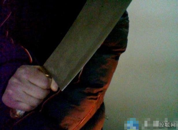 單親媽媽砍死男友