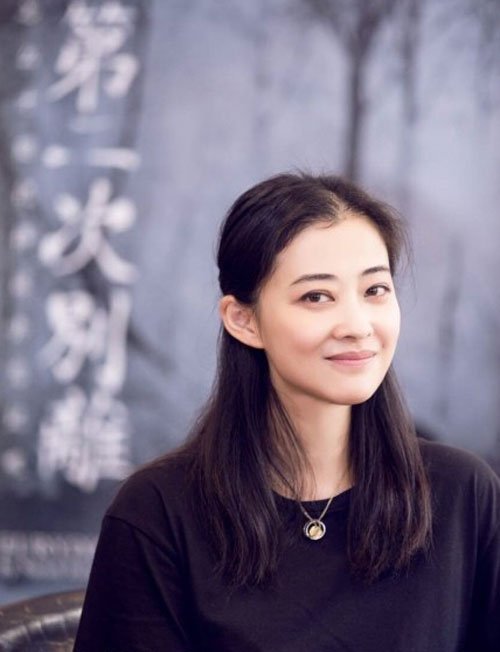 梅婷現(xiàn)任老公曾劍個人資料微博照片 補辦婚禮爆女兒快快近照