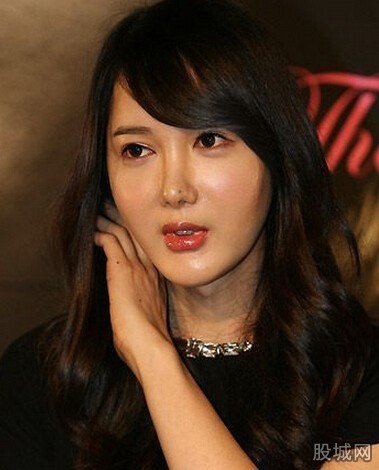 十大變性女明星