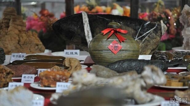 一桌飯29.8億元