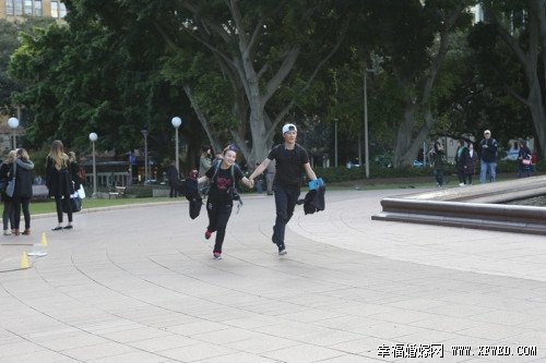 吳昕怒斥極速前進(jìn)女導(dǎo)演圖片視頻曝光 揭女導(dǎo)演個(gè)人資料照片及家庭背景