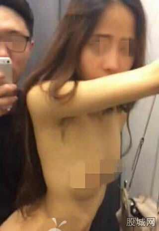 三里屯優(yōu)衣庫試衣間視頻
