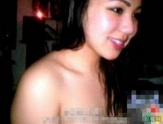 鄧紫棋艷照成謎16歲失身