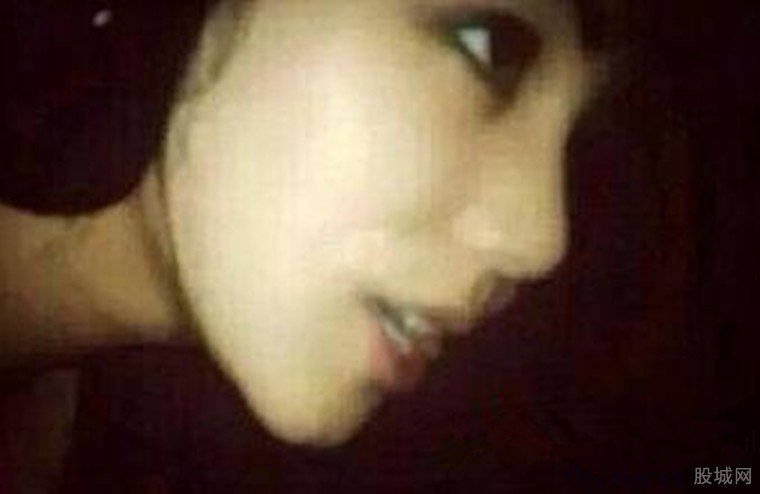 鄧紫棋艷照成謎16歲失身