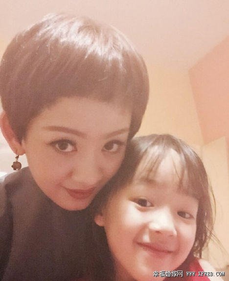 央視女主播瑤淼老公個(gè)人資料 瑤淼女兒橙子萌照撞臉費(fèi)曼近照引關(guān)注