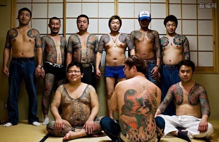 清華博士查黑幫