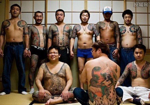 清華博士查黑幫