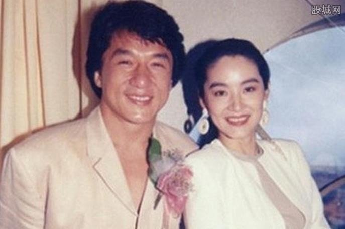 揭林青霞拒絕成龍真相