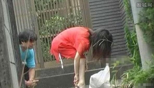 猥瑣男爆菊紅衣女