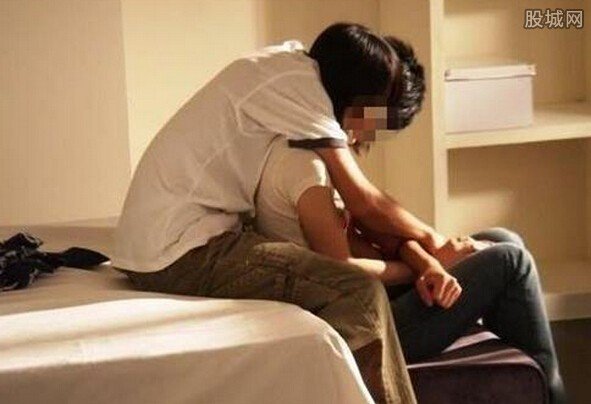 41歲媽勾引女兒14歲男友