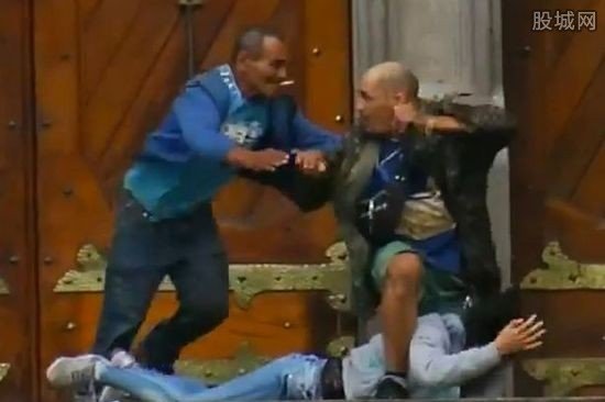 大叔救人被殺