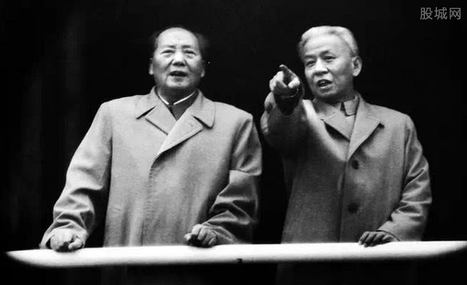 毛澤東決定打倒劉少奇
