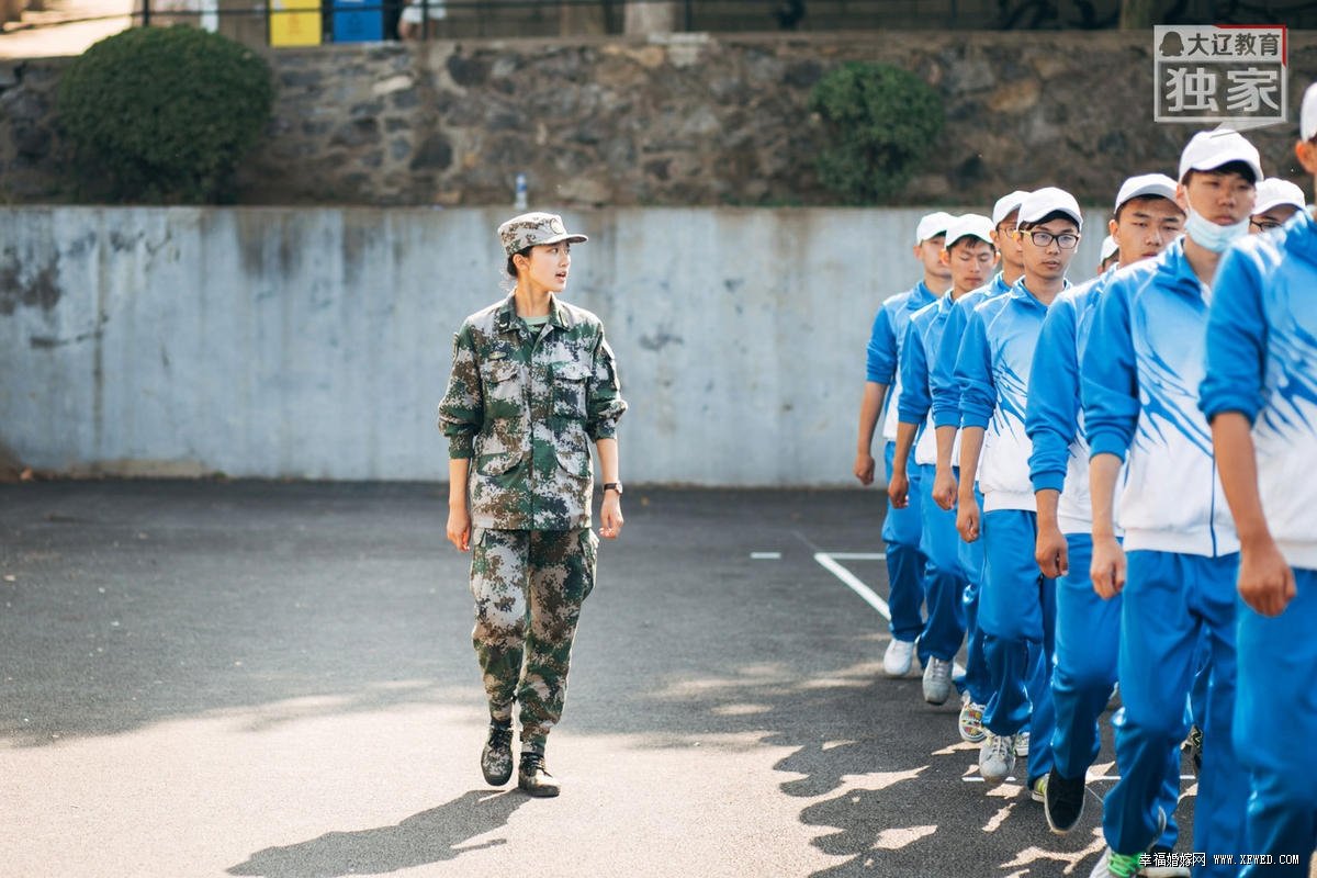 95后美女教官耿凡迪個(gè)人資料及及家庭背景 耿凡迪大學(xué)軍訓(xùn)生活照走紅網(wǎng)絡(luò)