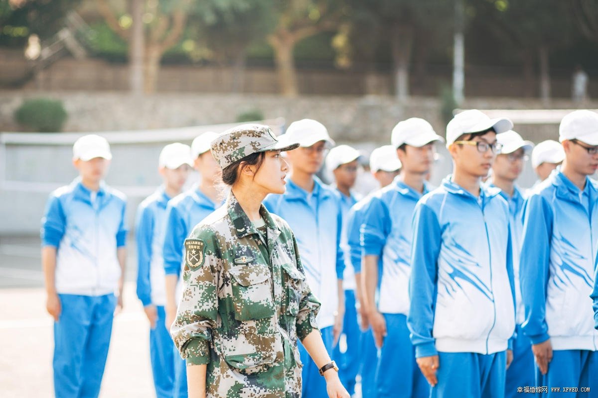 95后美女教官耿凡迪個(gè)人資料及及家庭背景 耿凡迪大學(xué)軍訓(xùn)生活照走紅網(wǎng)絡(luò)