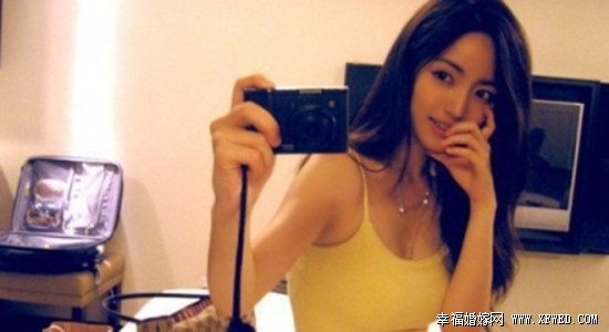 韓國(guó)最正女老師李娜永Lee Nayeong個(gè)人資料及火辣生活照欣賞