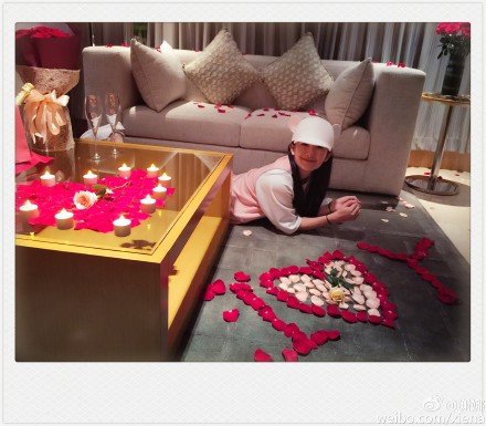 謝娜張杰結(jié)婚四周年紀(jì)念日 自曝求婚全過程情緒失控自己打臉