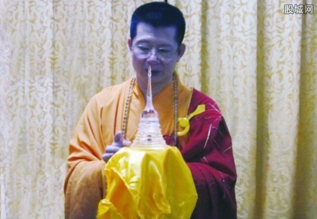 借神的名義性侵