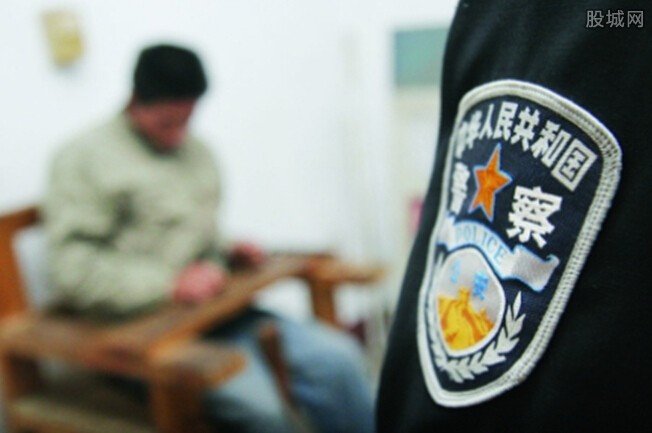 學生搶劫養(yǎng)活自己